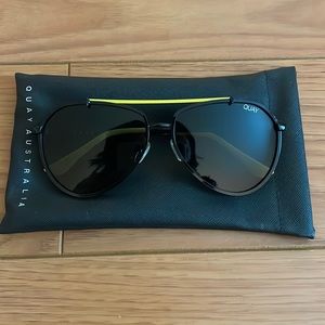 Quay Australia - Oversized Aviator Sunglasses - never worn!